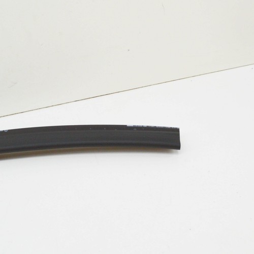 MB C W205 Front Bumper Upper Front End Sealing A2056281300 NEW GENUINE - 第 4/8 張圖片