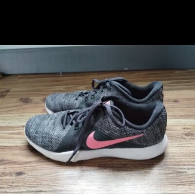 Nike Training FLEX TR Womans Size Low Top 924339-006 Gray Pink Black  Shoe