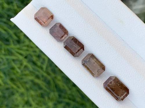 6.70 Ct Natural Axinite Emerald cut (5 pieces) Lot Loose Gemstone @Pakistan. - Picture 7 of 7