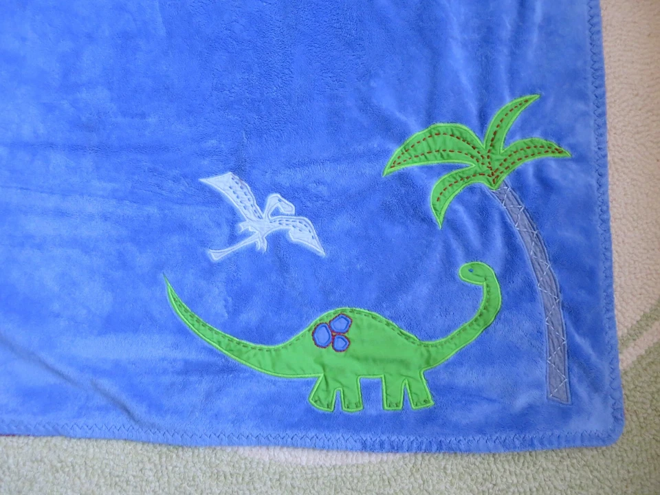 Manta Pottery Barn Niños Dinosaurio Palmera Azul Rojo Gamuza Felpa Bebé Niño Usada en Excelente Condición Foto 2 de 4