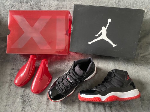 2012 Nike Air Jordan 11 Bred Größe UK 8 Retro Playoffs Jordan XI - 378037-010