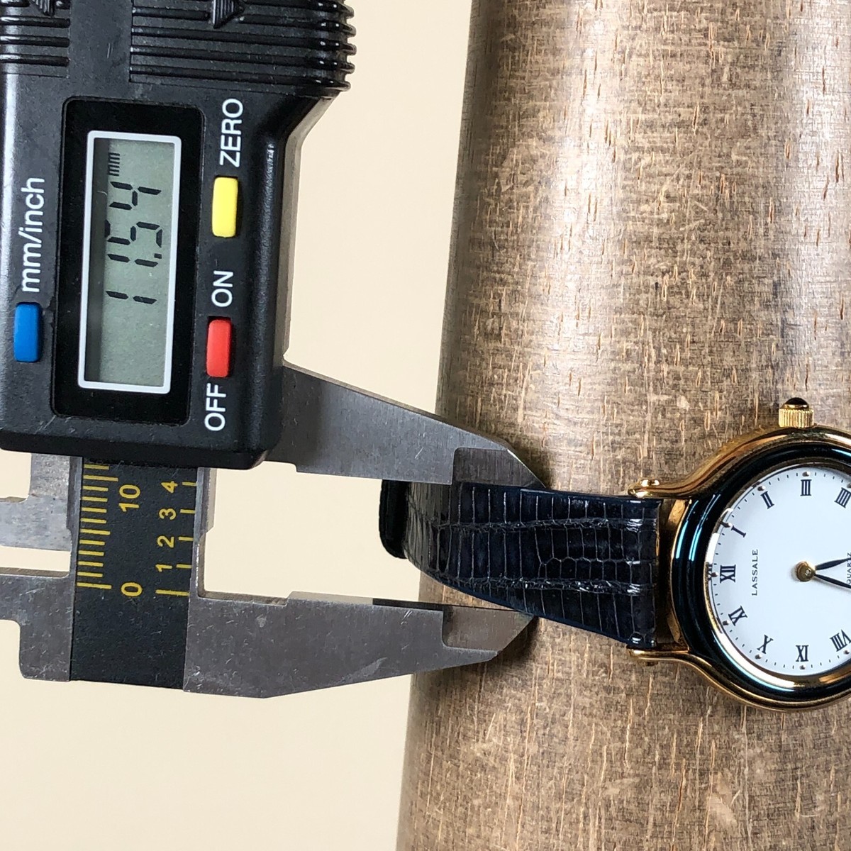 LASSALE SEIKO ③ Seiko Lassale Quartz Watch Six Jewel Gold Tone Square Face
