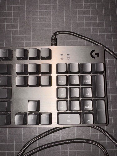 Logitech G512 Carbon Mechanical Gaming Keyboard - GX Brown Tactile Switches - Picture 5 of 7