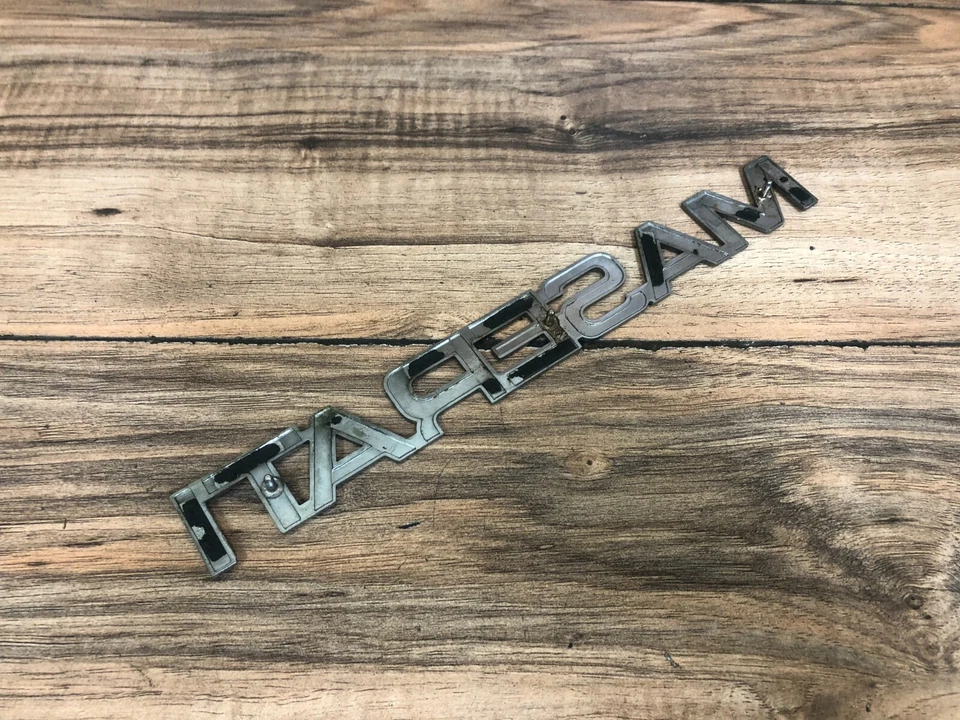 MASERATI BITURBO OEM EMBLEMA MALETERO TRASERO LOGOTIPO PLACA DE NOMBRE INSIGNIA SÍMBOLO 83-87 Foto 4 de 4