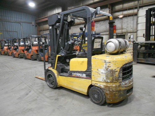 2001 Caterpillar GC30K, 6,000#, 6000# Forklift w/ Quad Mast (Lifts 240") & SS - Picture 4 of 12