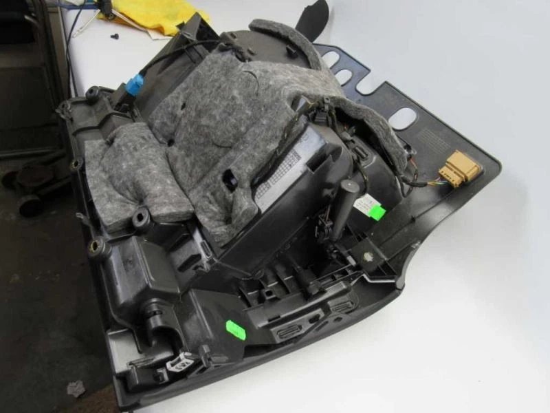 09-16 Audi A4 Quattro S4 tablero guantera compartimento almacenamiento guantera negra Foto 4 de 4