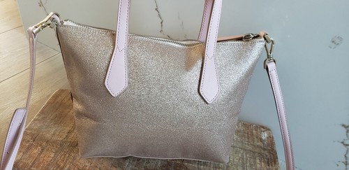 Borsa a tracolla Kate Spade mini borsa a tracolla oro glitter rosa bordo vacanza - Foto 2 di 11