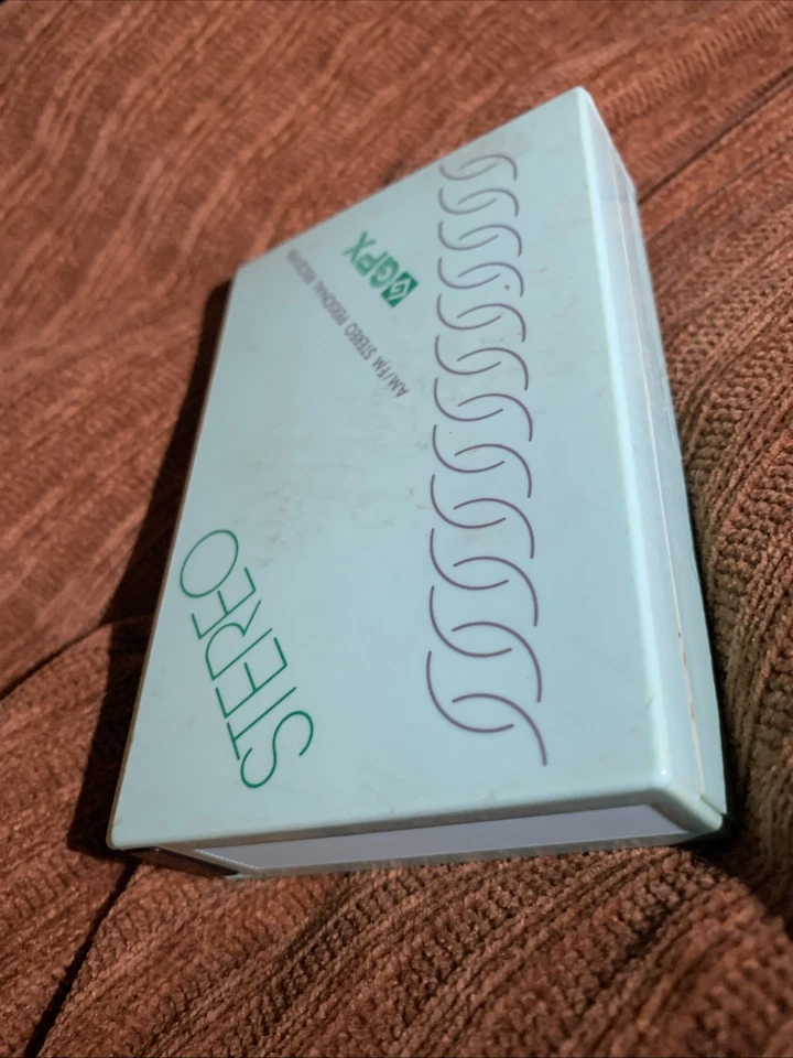 Vintage GPX Walkman Radio Stereo with Headphones not tested Aqua - Image 3 of 4