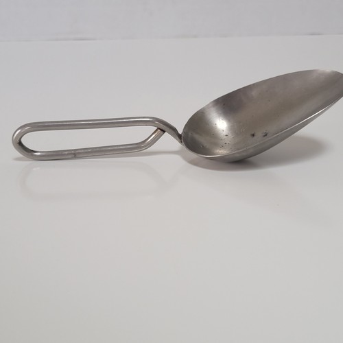 Vtg ~30's~WB/W~ Metal Scoop w/Open Handle~ Good Housekeeping Institute Approved - Picture 6 of 10