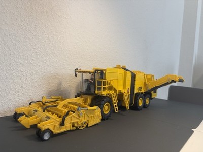 Siku 4060 Ropa Euro Tiger XL Rübenroder 1:32