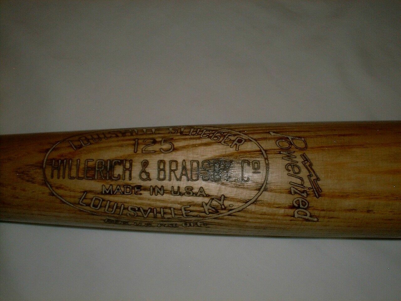 1996 Stadium Club Mantle #MM2 Mickey Mantle with Game-Used Baseball Bat  (BCCG 10)