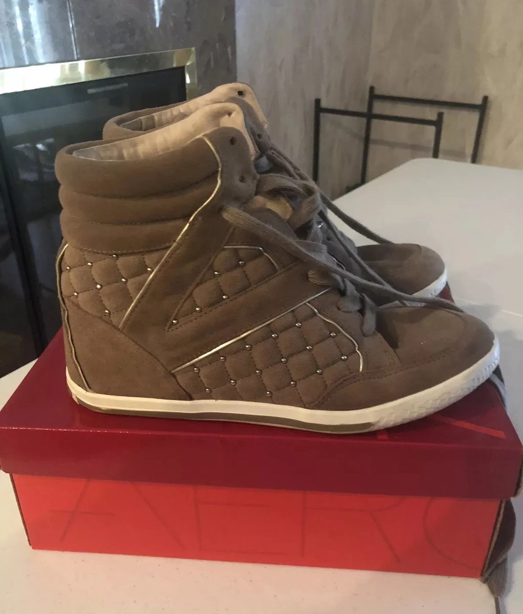 Vince hotsell wedge sneaker