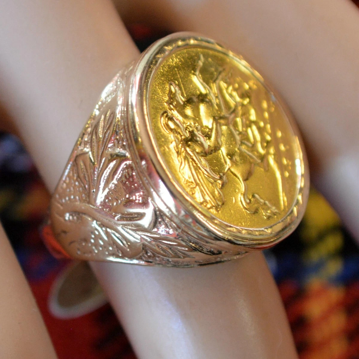 9CT GOLD MOUNTED HALF SOVEREIGN RING