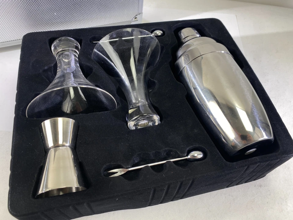 Boston Legal Crew Promo TV Glass Martini Shaker Steel Barware Drink Mixer DS66 - Image 3 of 4