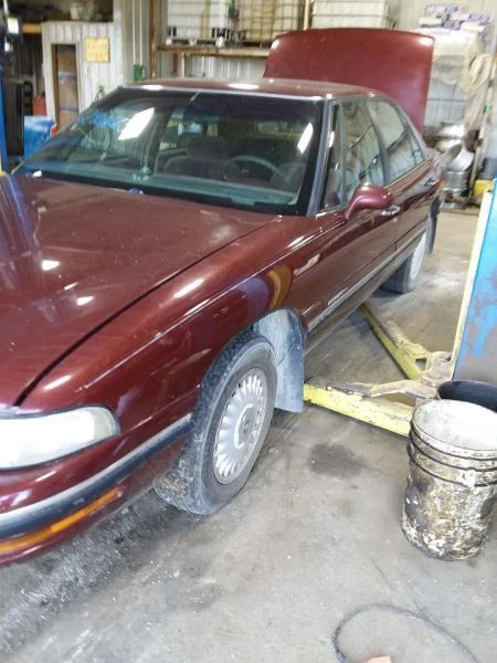 Guardabarros derecho pasajero compatible con 97-99 Lesabre 1985723 Foto 3 de 4