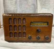 E51 Radio General Electric Co., GE Vintage 1936 Bridgeport, CT (Parts) Humms