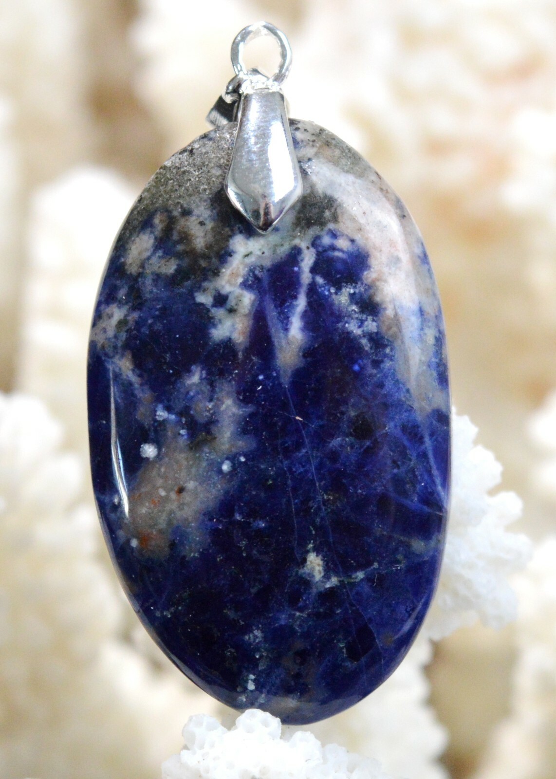 Sodalite de Namibie pendentif haut de gamme en pierre véritable de 42 carats