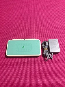 二手任天堂2ds Ll 跳出去animal Crossing 含充电器 Ebay