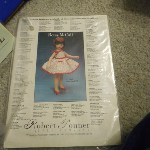 White's Guide Collecting Figures Magazine: #20 Collecting Barbies 1996 - Picture 2 of 2