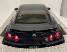 AUTOart 1/12 SIGNATURE NISSAN GT-R R35 Spec V Ultimate Opal Black 12201