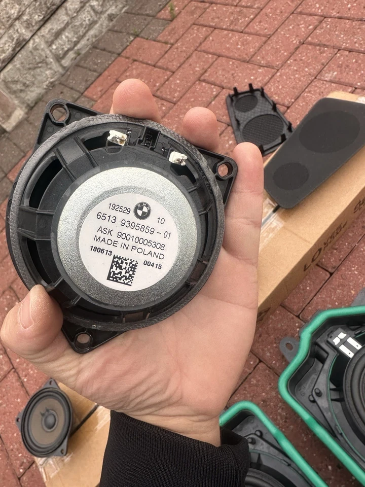 BMW 5 SERIES G30 G31 SPEAKER SET AND WOOFERS BASS SPEAKERS - Image 4 of 4