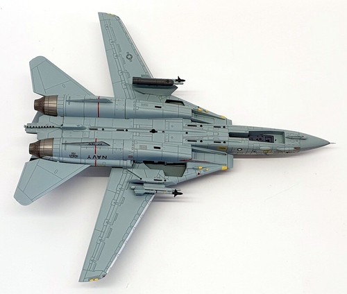 Hobby Master 1/72 Scale HA5233 - Grumman F-14A Tomcat 161621 VF-154 USS K.Hawk - Photo 5/7