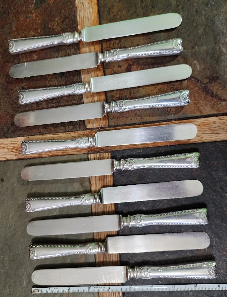 ✅️ LOTE DE 10 ANTIGÜEDADES c1890! CUCHILLOS HUECOS FRANCESES ANTIGUOS CHAPADOS EN PLATA CLERENDON  Foto 2 de 4