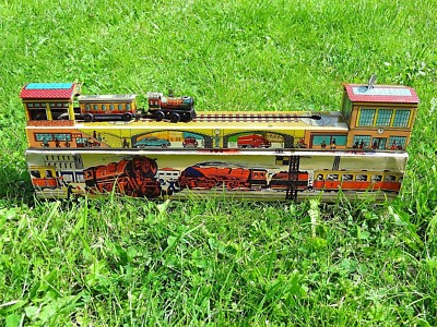 Jeu Jouet ancien Locomotive en Tôle lithographiée n°702 rouge Vintage collection - Jeux & Jouets