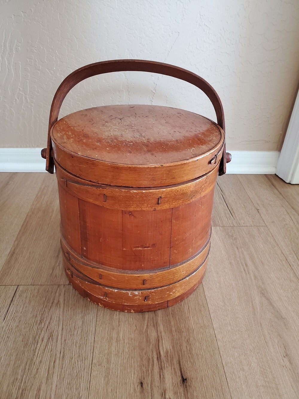 RARE VINTAGE WOOD SHAKER SEWING BASKET BOX BENTWOOD ROUND SHAKER FOLK