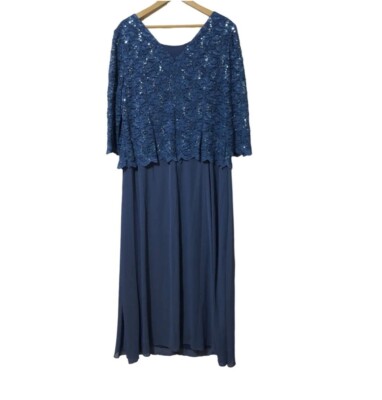 green emerald velvet dress Amazon.com: Alex Evenings Women's Long A-line Mother of the Bride Dress  with Illusion Neck and Sleeves, Navy Cap Jersey, 4 : Clothing, Shoes &  Jewelry main image 0