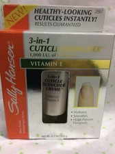 Sally Hansen 3 in 1 Cuticle Quencher 2667 NEW. HYDRATES,SMOOTHES,NEW