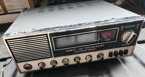 Vtg Robyn CB Radio Transceiver 40am/80ssb SB-520D Powers On - Parts Or Repair