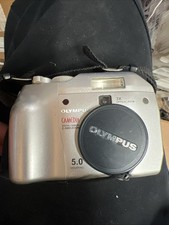 Olympus CAMEDIA C-5000 Zoom 5.0MP Digital Camera  TESTED Camera Only