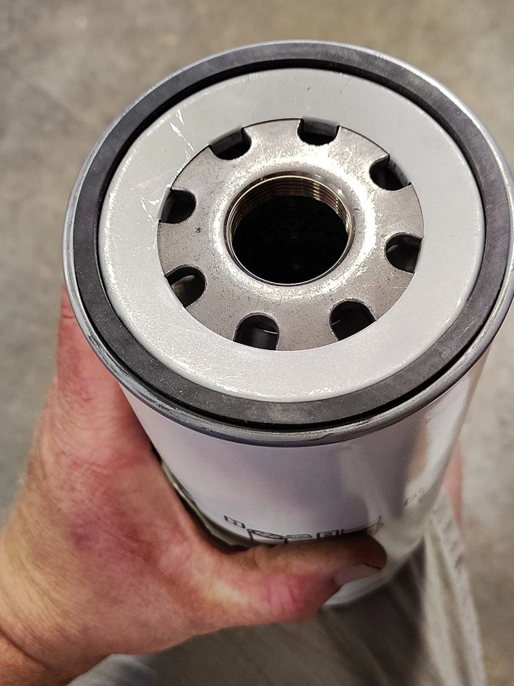 V837074523 OEM AGCO filtro de aceite giratorio colector, Rogator, TerraGator, Challenger Foto 3 de 4