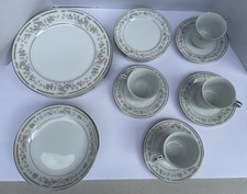 USS China-Japan Laura Vintage-Floral 20 Piece Set/Plates, Bowls, Cups & Saucers