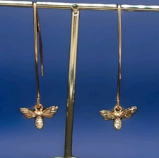 Delicate Bumble Bee Gold Plated Euro Hoop Hook Earrings NWOT Minimalist Style'25
