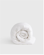 NWT QUINCE PREMIUM DOWN ALTERNATIVE COMFORTER FULL / QUEEN INSERT LIGHTWEIGHT