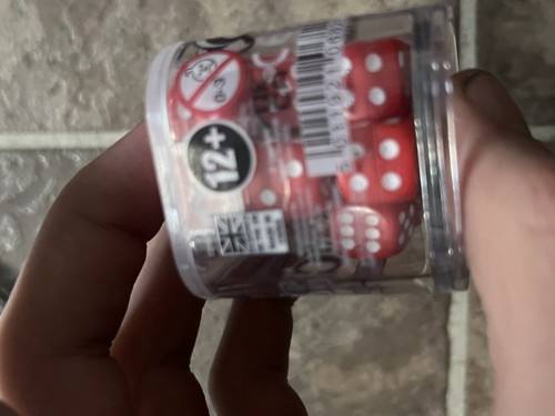 Warhammer 40,000 Dice Set Red 12mm BRAND NEW SEALED - Picture 2 of 7
