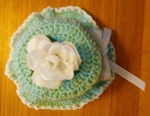 A Crocheted Bathroom/Toilet Tissue Cozy in Mint Green w/a White Rose & Ribbon!