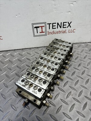 DropsA 23772B/82 Divider Valve Manifold T-3