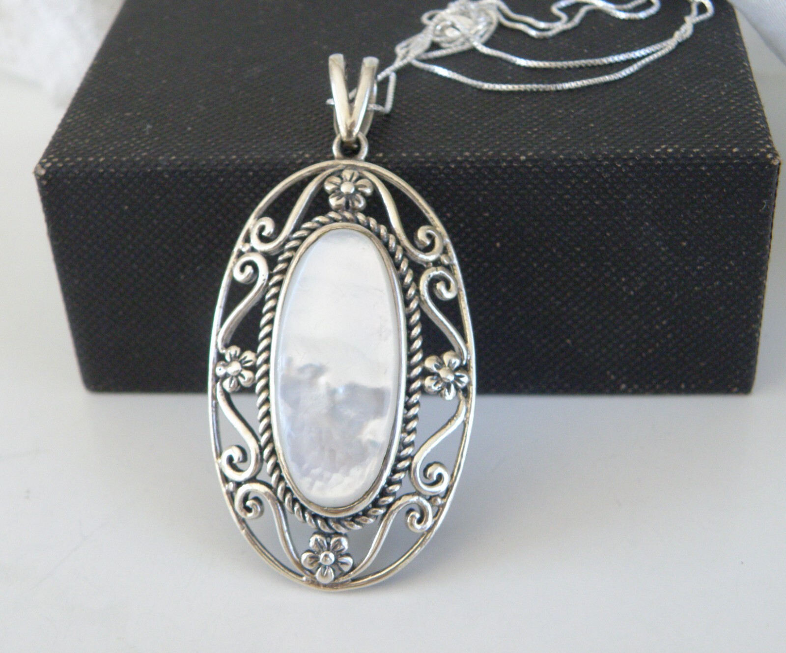 Huge Sterling Silver 925 Vine Mother of Pearl Statement Pendant Necklace 18