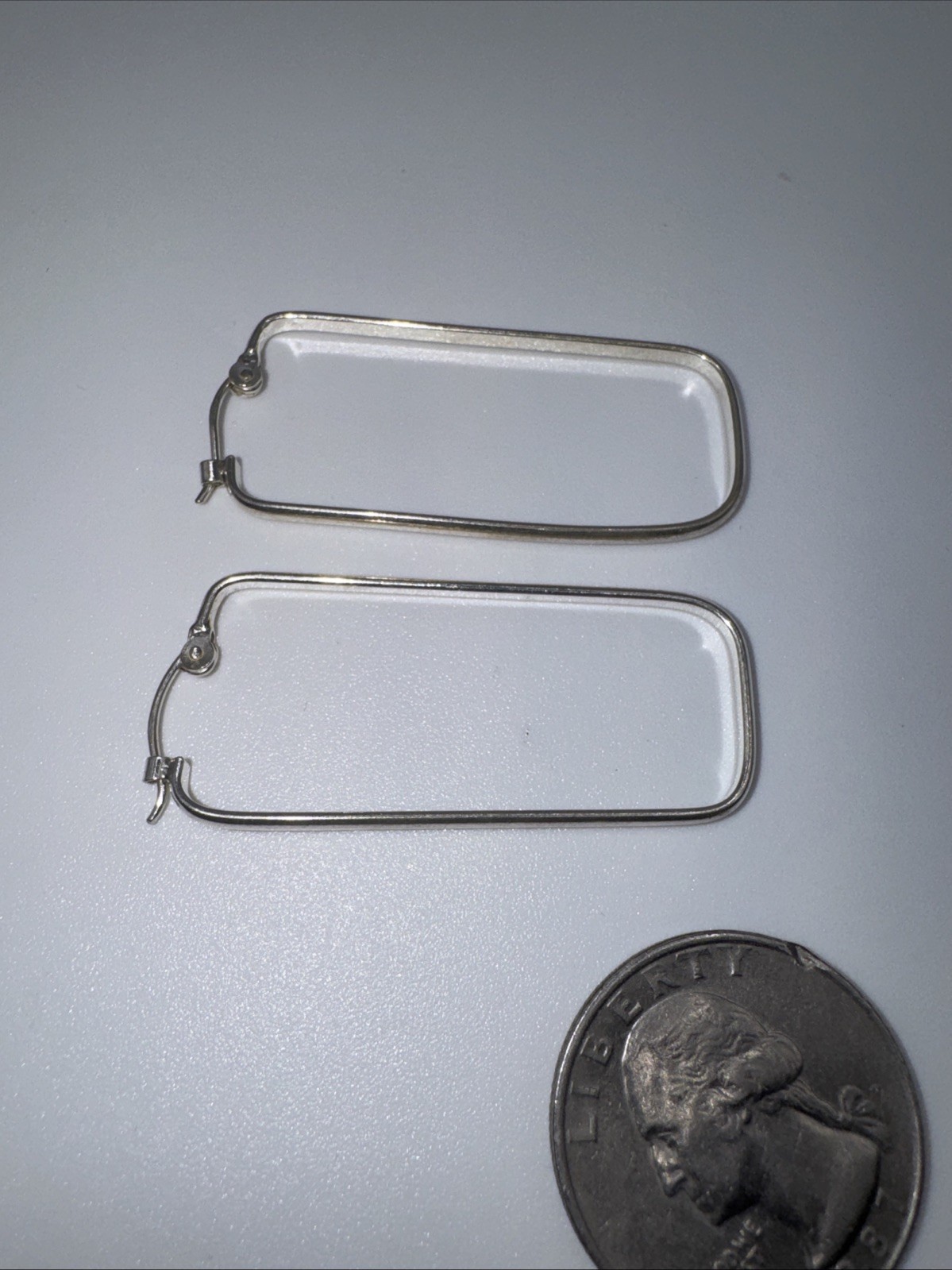 wire rectangular silver earrings - image 3