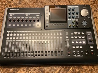 TASCAM DP 24SD 24 Track Digital Portastudio Multi Track Audio Recorder
