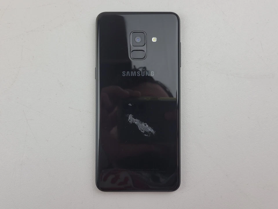 Smartphone Samsung Galaxy A8 (2018) (SM-A530W) 32GB (GSM Desbloqueado) - H4694 Foto 2 de 4