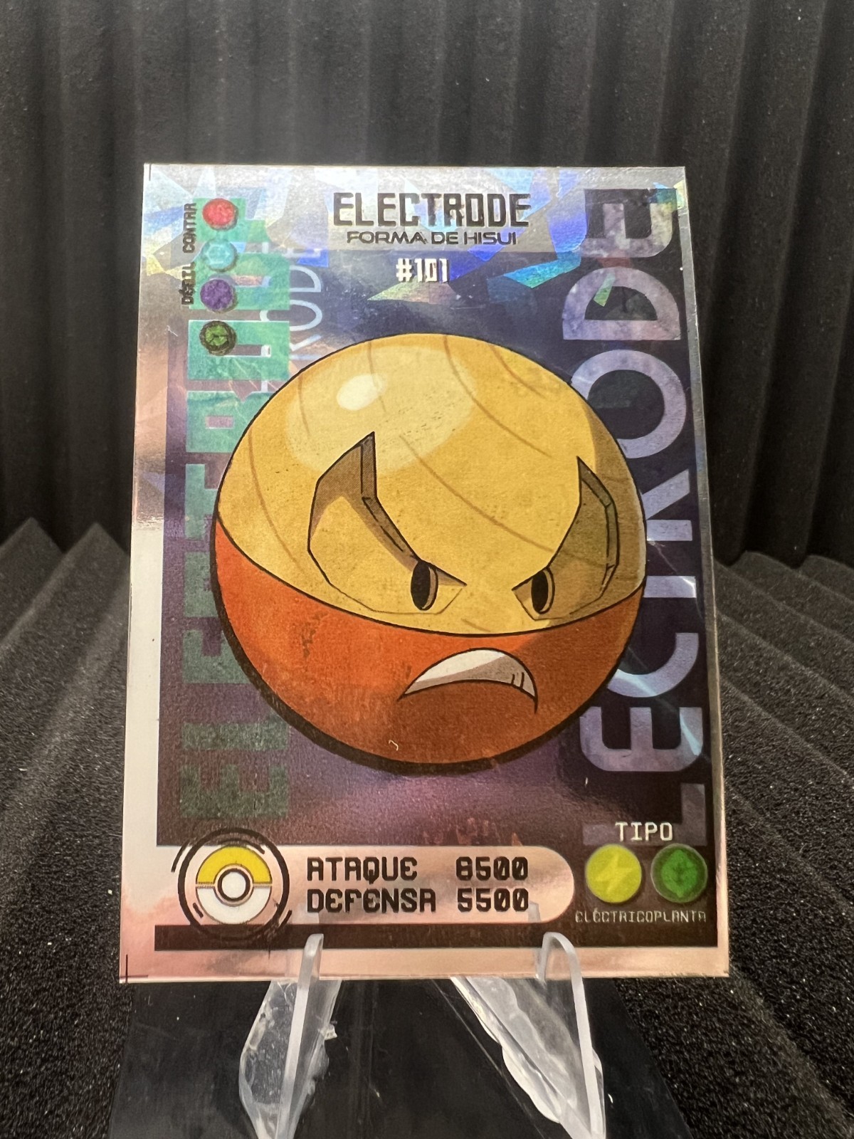 Electrode #101 - Cracked Ice Holo- Charizard Pokedex Edition 2020 - Pokemon Card