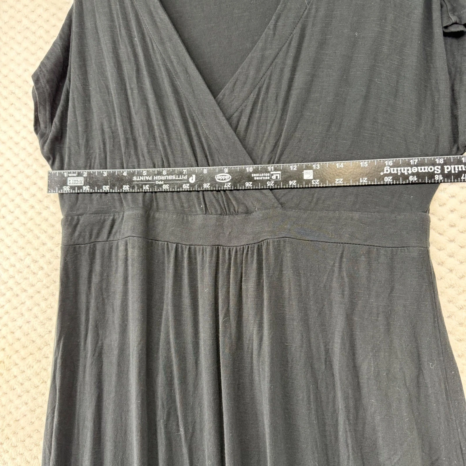 VETEMENTS Abito midi J. Jill nero petite scollo a V misto rayon casual comodo minimalista