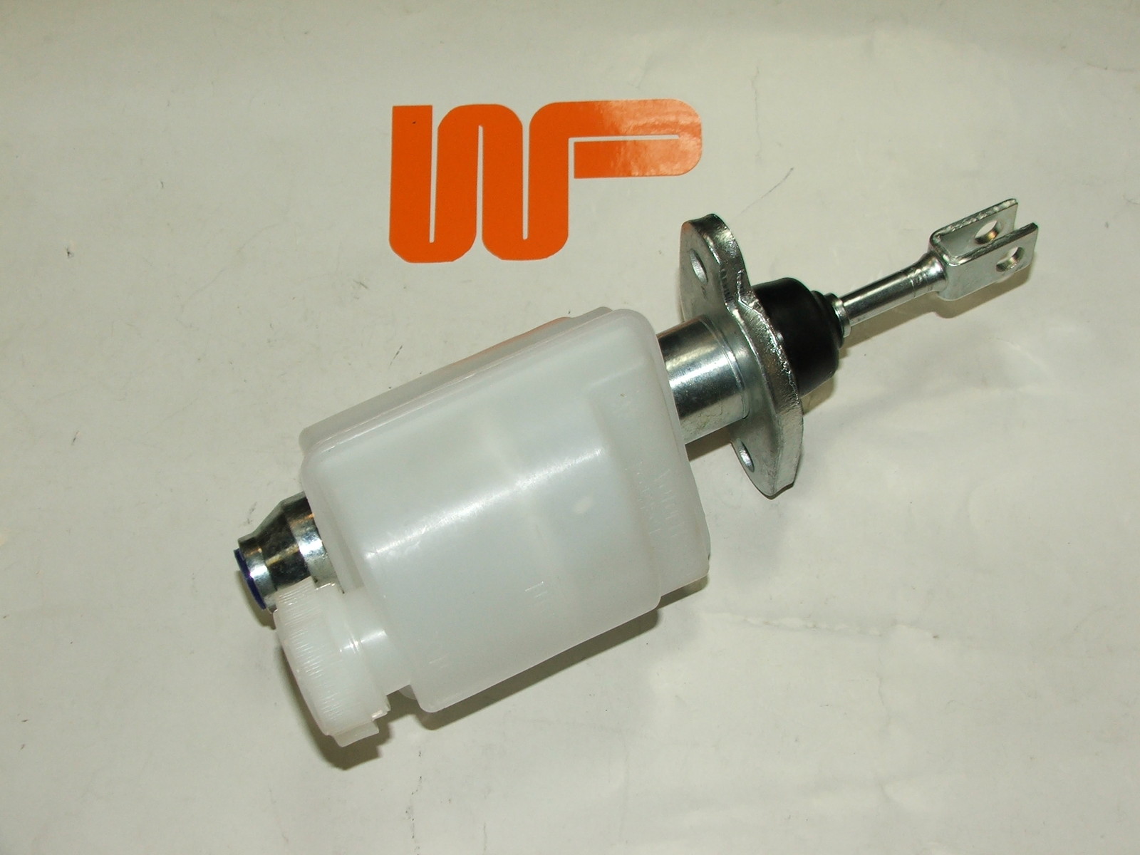 CLASSIC MINI CLUTCH MASTER CYLINDER with plastic fluid container