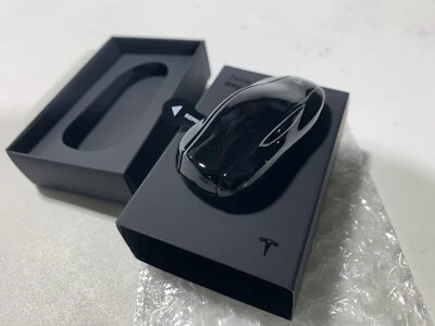 NEW OEM TESLA Model 3 Y 2017-2026 Smart Key Fob 1819445-00-B - Image 1 of 4