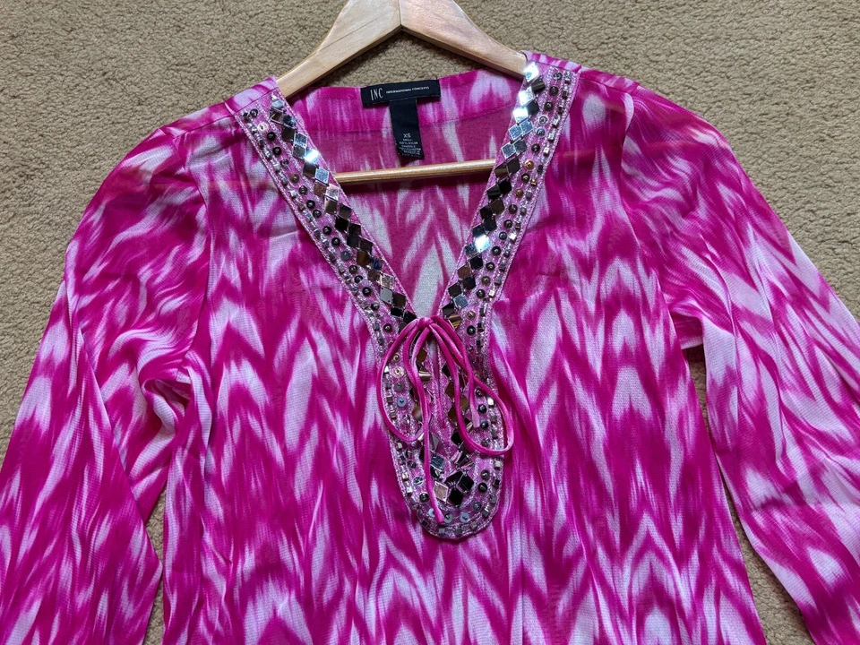 INC International Concepts украшенный Ikat шифоновое крестьянин блузка розовый белый XS - Изображение 4 из 4