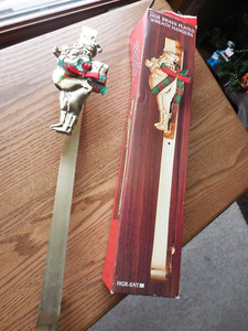 Brass Plated Wreath Hanger Santa with Plaid Bow Over door